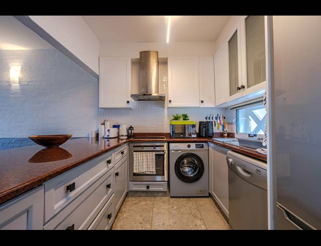 3 BEDROOM APARTMENT FOR SALE IN THOMPSONS BAY